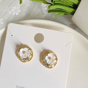 Flower 🌸 Earrings